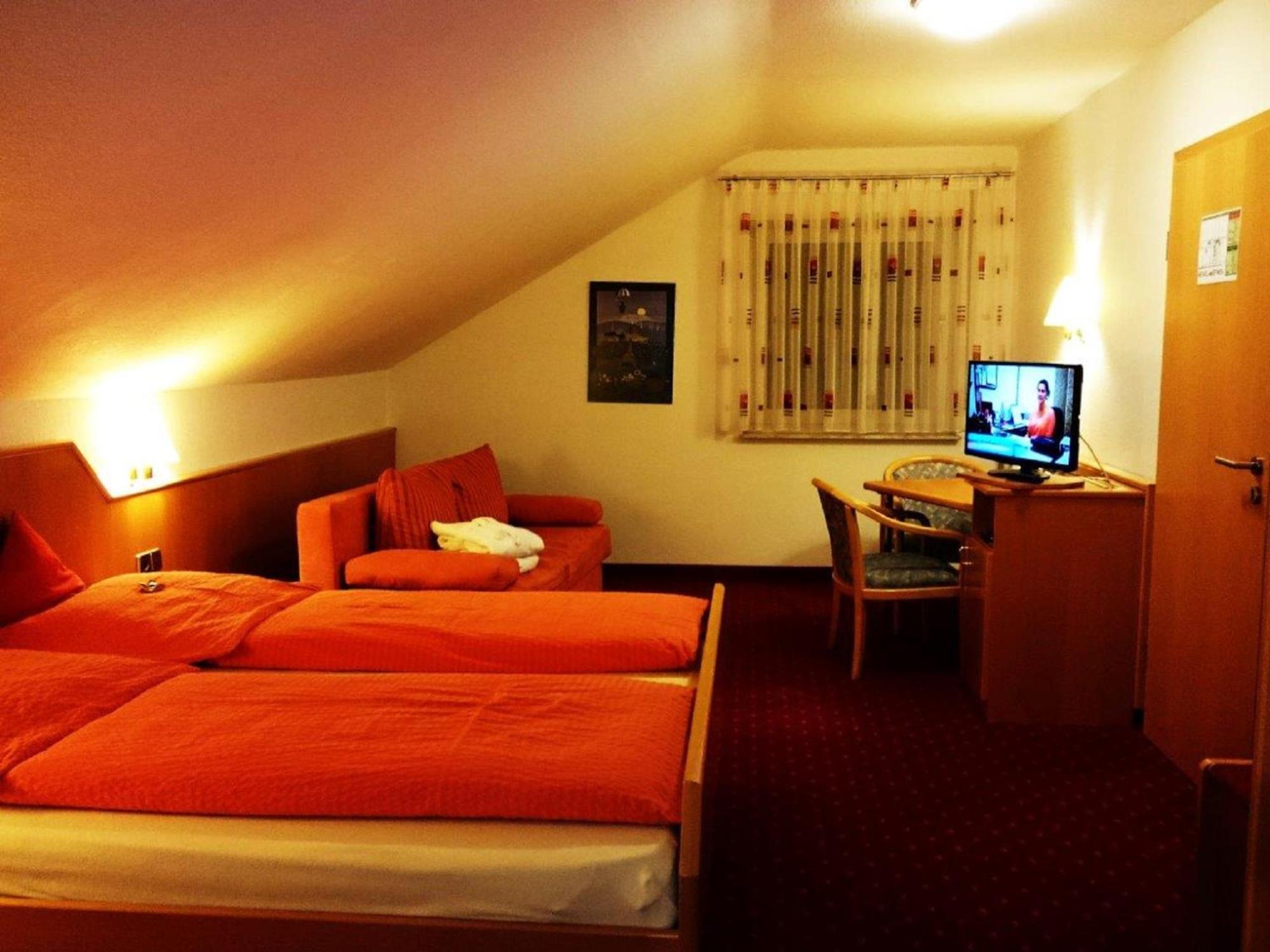 Hotel Goldbaechel Wachenheim an der Weinstraße Zewnętrze zdjęcie